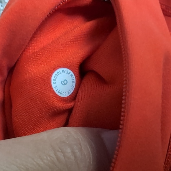 Lululemon align define jacket waist length - Picture 5 of 5